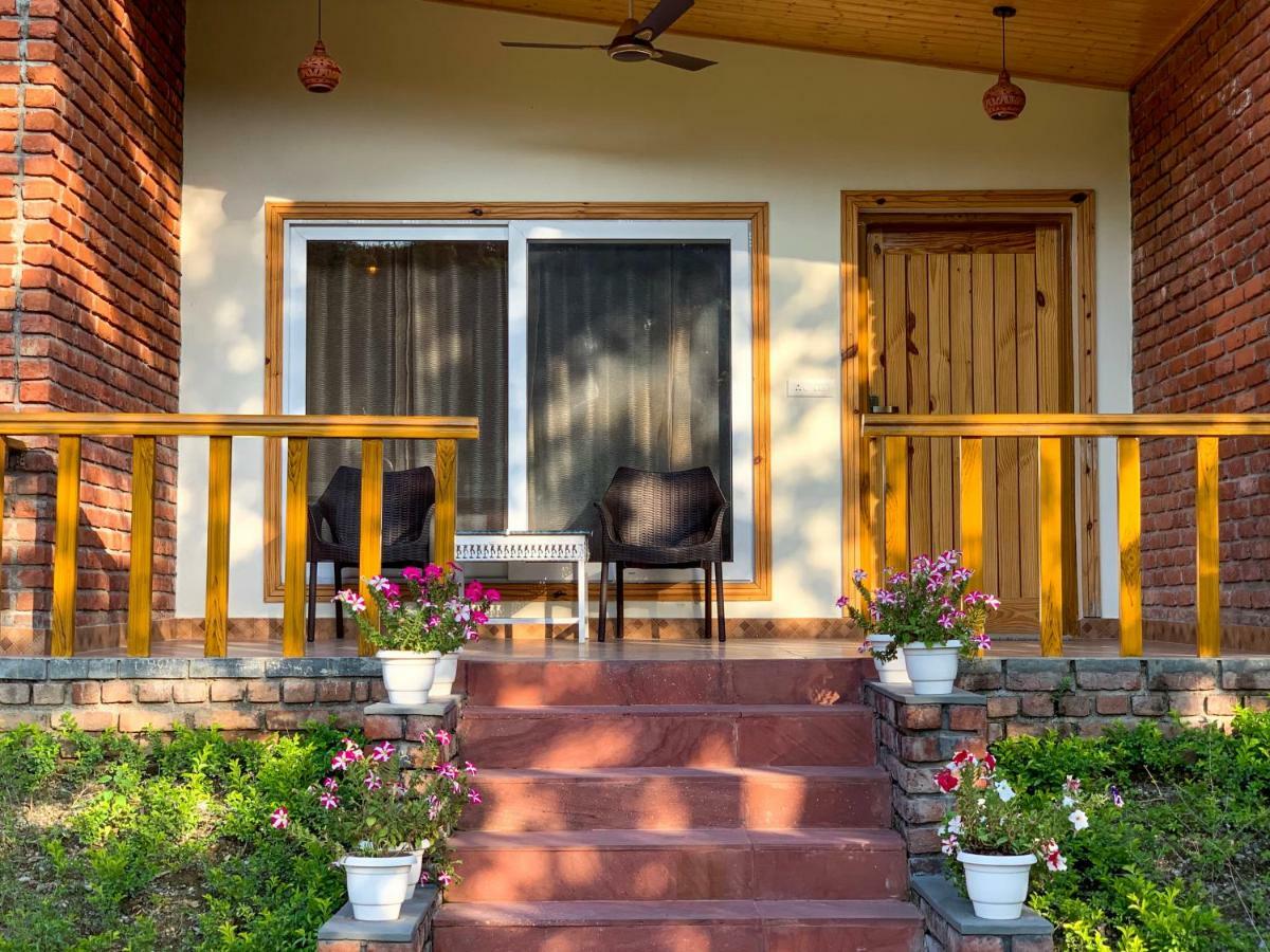 The River S Edge Farm Hotel Dehradun Luaran gambar